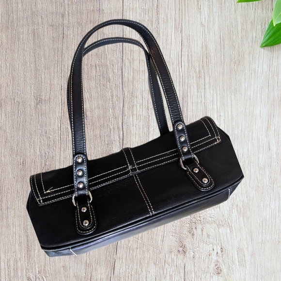 Free Browns Shoes Classic Black Leather Purse - Picture 4 of 6